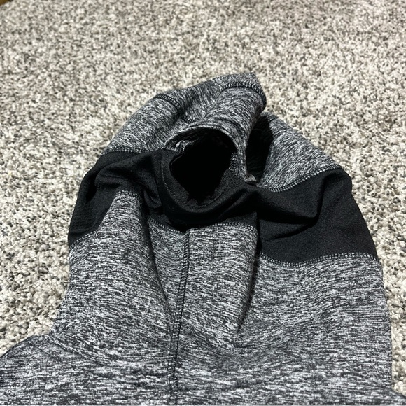 Brooks Women’s Equilibrium Technology Full Zip Active Jacket Heather Gray Sz XS - Picture 10 of 10